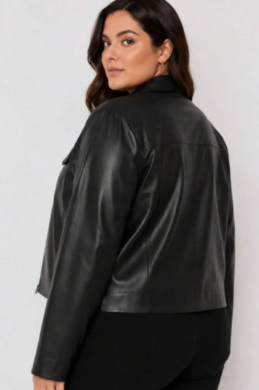 Jaqueta Feminina Plus Size em Couro Sintético com Zíper