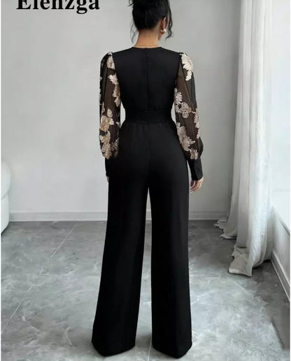 Macacão Feminino Preto com Mangas Transparentes Bordadas Shein